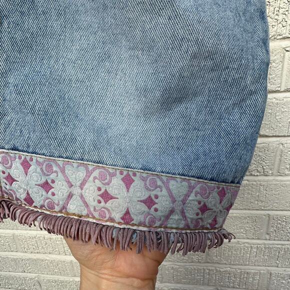 Rare Y2K Jou Jou Jeans Embroidered Fringe Capris - Picture 5 of 6